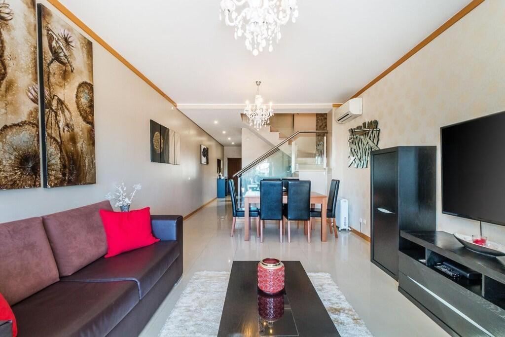 Fantastic Townhouse With Pool And Sea Views Villa Albufeira Dış mekan fotoğraf