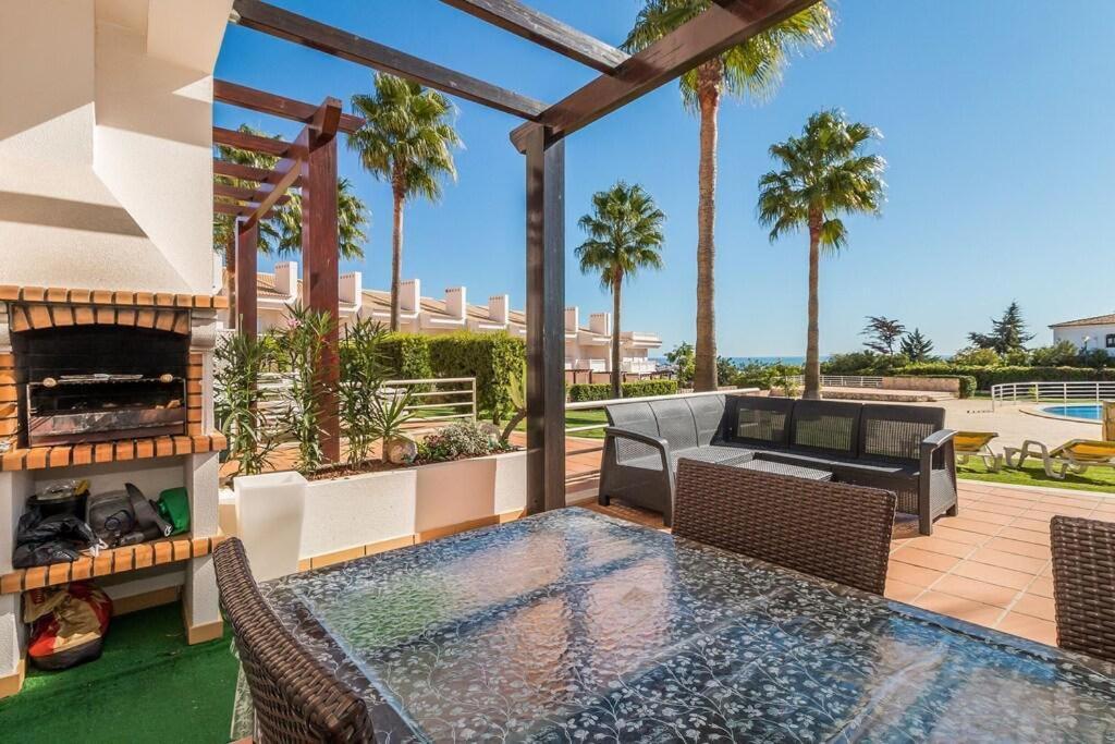 Fantastic Townhouse With Pool And Sea Views Villa Albufeira Dış mekan fotoğraf